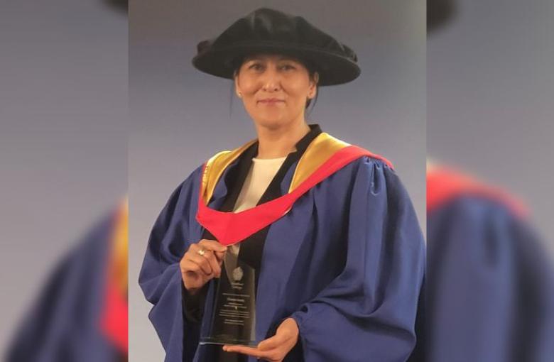 Bana Gora, MWC Chief Executive receives the Bradford College Honorary Fellow Award
