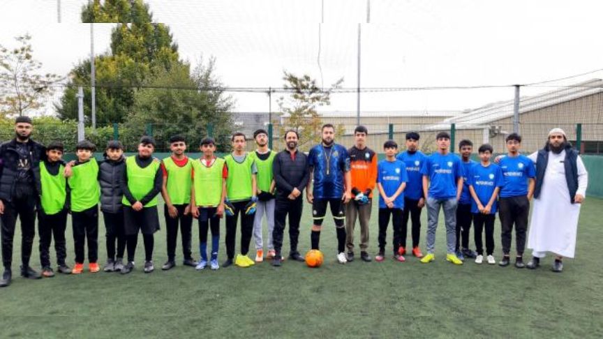 Burnley Mosques' Students compete in football tournament