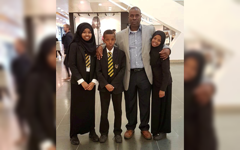 Idris Hamud and his children