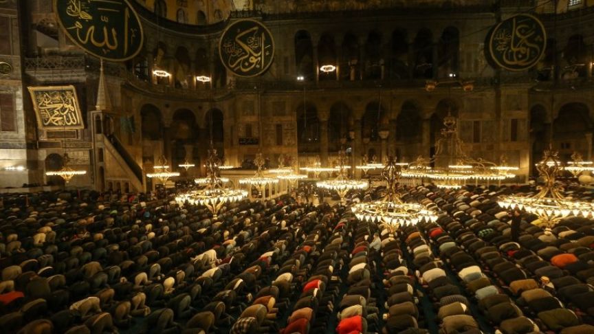 Taraweeh prayers held for the first time in 88 years at Ayasofya Grand Mosque